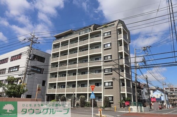 クリエール吉川の物件外観写真